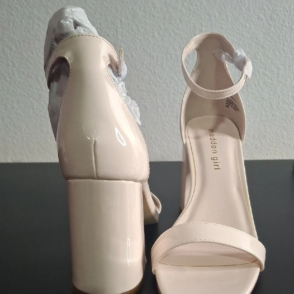 Steve Madden Girl Cream Strappy Heels - Picture 5 of 5